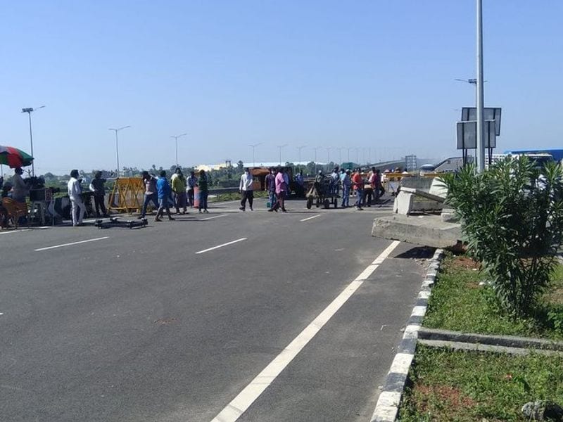 Thala Ajith Valimai Movie Shooting Resume Photos going viral