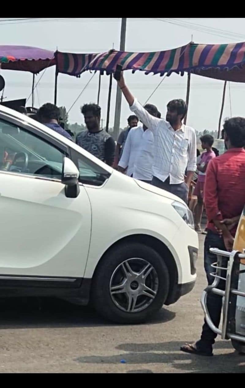 Thala Ajith Latest Photo Going viral in social media