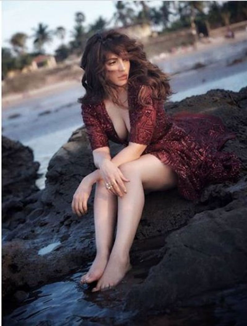 shama sikander Bikini Video goes viral