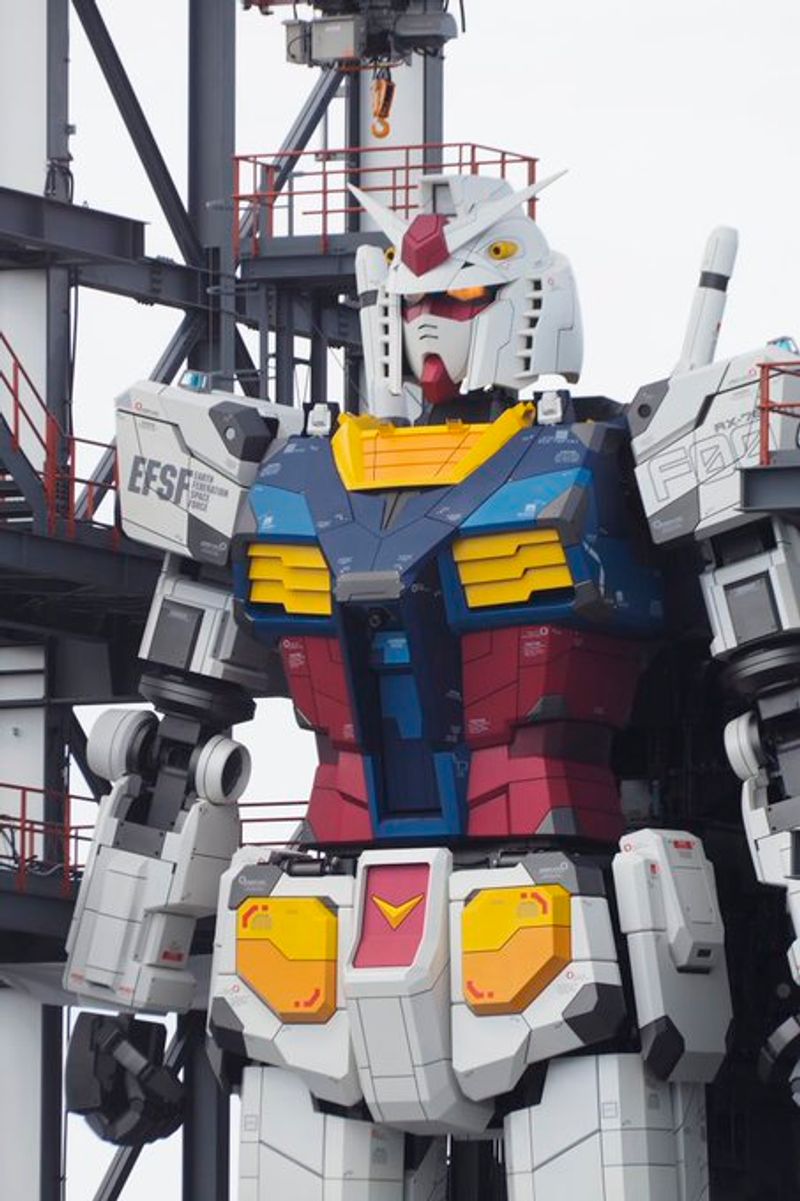 Japanese giant Gundam robot shows off its moves
