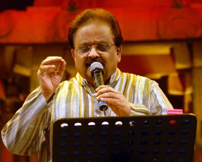 spb first tamil singing sonfor mgr in adimaipen movie