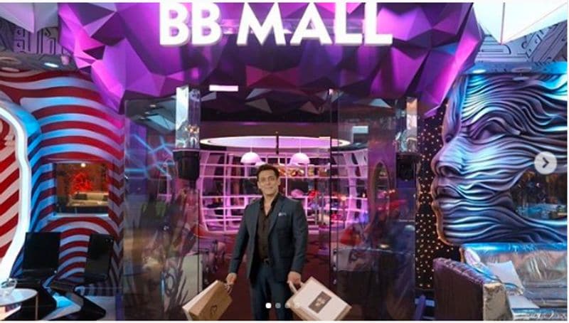 Salman Khan gives a tour of Bigg Boss 14 house introduces spa mall restaurant and theatre dpl