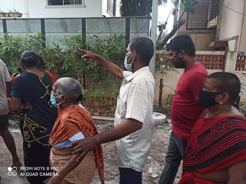 fans and celebrities last respect for spb body photo gallery