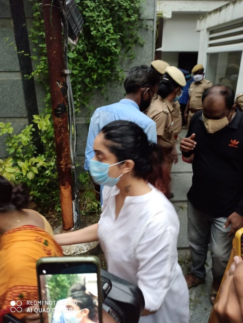fans and celebrities last respect for spb body photo gallery