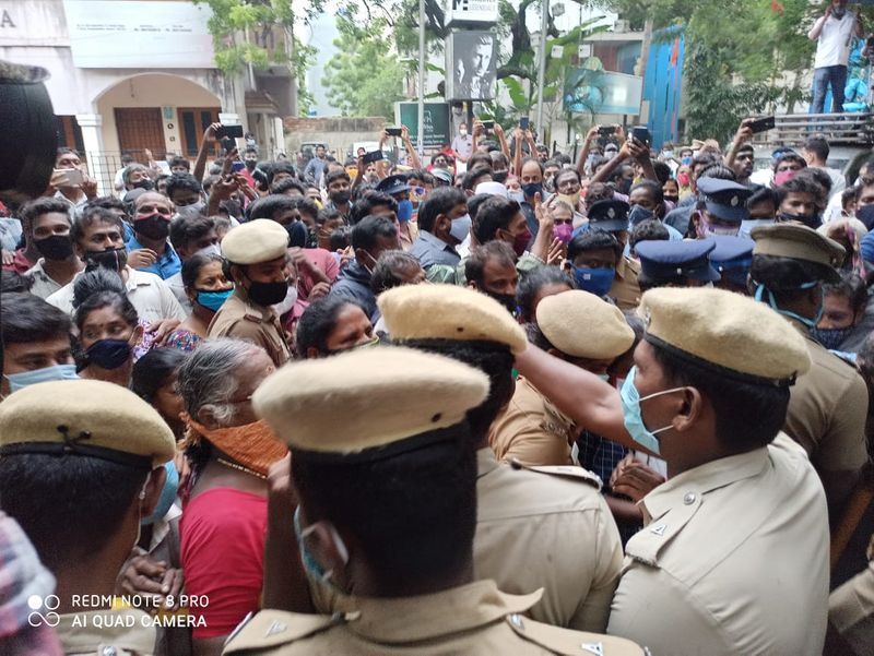 fans and celebrities last respect for spb body photo gallery