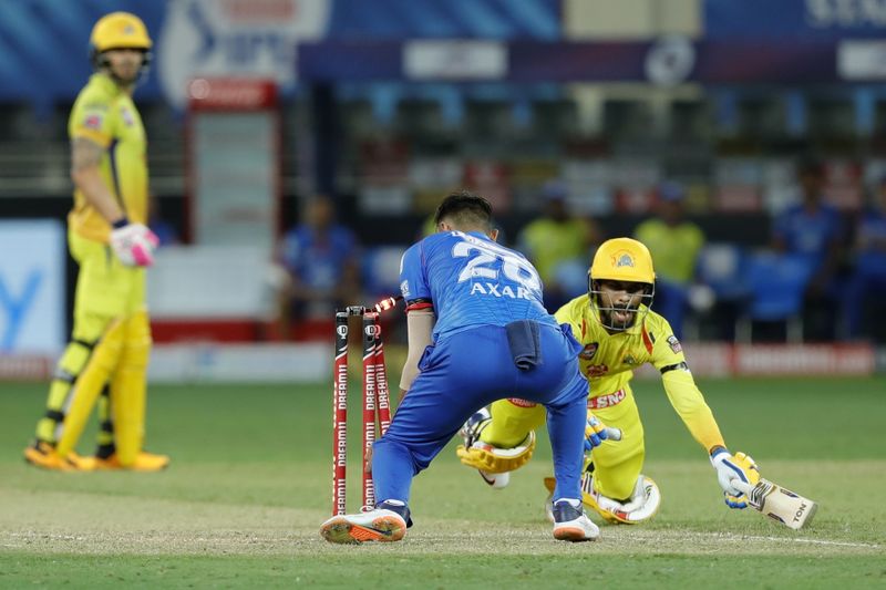 మాహీతో పాటు గత సీజన్లో ఆకట్టుకున్న రుతురాజ్ గైక్వాడ్ను కూడా అవుట్ చేసిన ఆవేశ్ ఖాన్, రెండు వికెట్లు పడగొట్టి మంచి పర్ఫామెన్స్ ఇచ్చాడు...