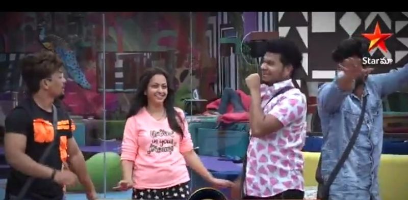young heroin swathi deekshith enters in big boss house ksr