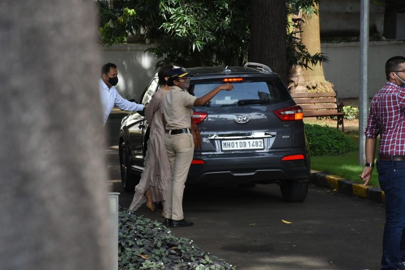 bollywood drug case ncb question to Deepika paducone dodge media using small suv BRd