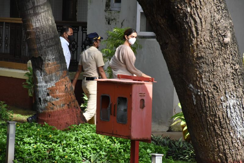 bollywood drug case ncb question to Deepika paducone dodge media using small suv BRd