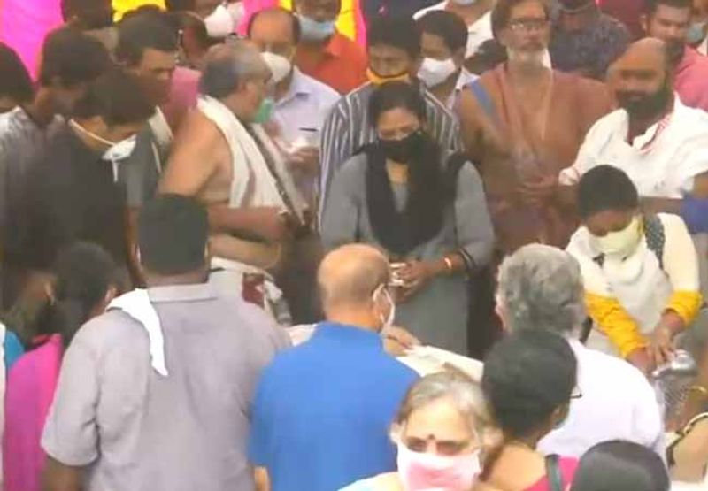 SP Balasubrahmanyam Funeral unseen Tearful photos