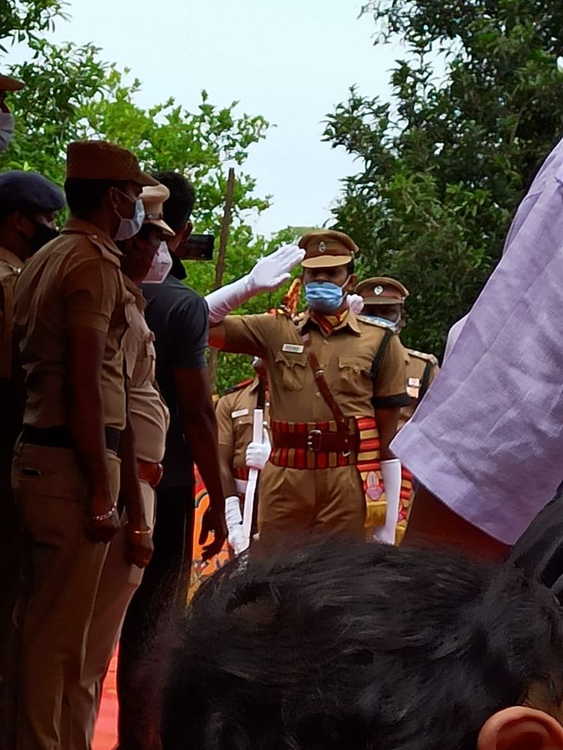 SP Balasubrahmanyam rest with state honours by the police personnel