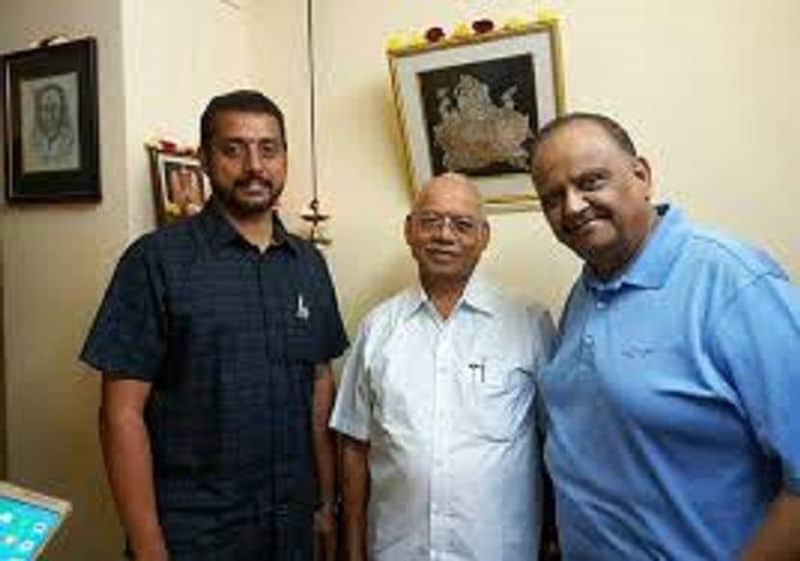 Photos of SP Balasubramaniam at Vidyarthi Bhawan in Gandhi Bazaar Bengaluru dpl