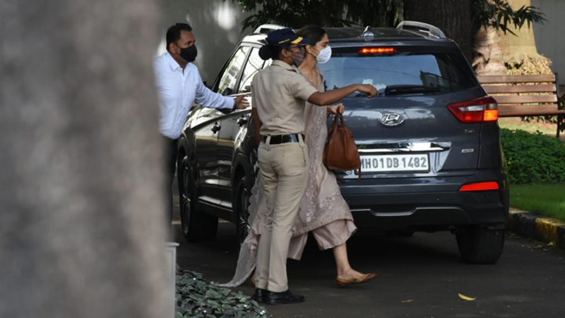 Deepika Padukone breaks down during NCB interrogation read details