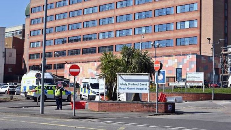 Police officers sacked over their secret on duty sex