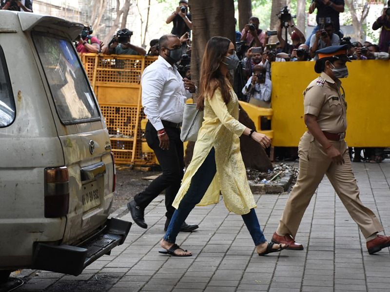 Shraddha Kapoor reaches to NCB office ADB