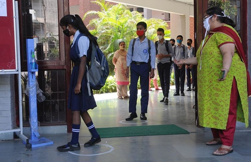 Covid 19 60 lakh patients in India