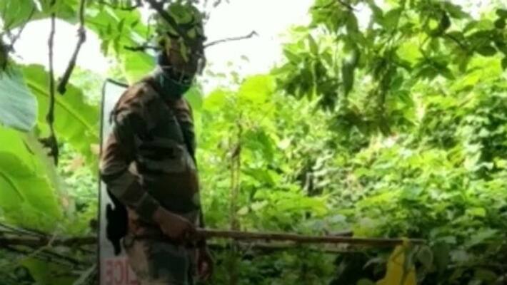Police many bombs found in villages area at Midnapore ASB Police many bombs found in villages area at Midnapore ASB
