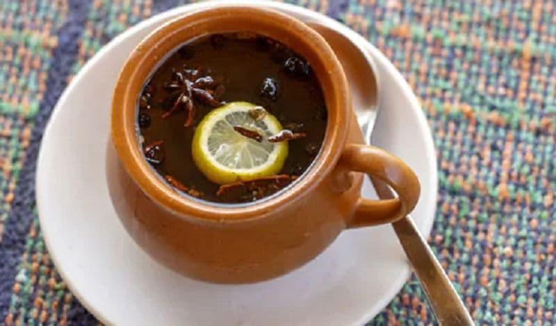 This Black Pepper And Clove Detox Water May Aid Weight Loss And Digestion dpl