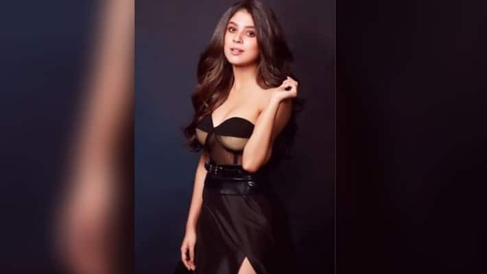 Adrija Roy's dress stirred controversy on social media ADB Adrija Roy's dress stirred controversy on social media ADB