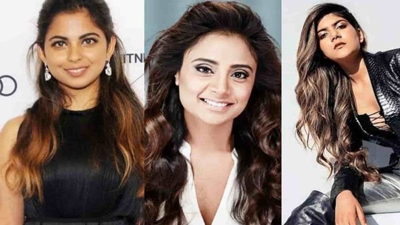 देश के इन बड़े कारोबारियों की ये बेटियों जहां अपनी खूबसूरती और ग्लैमरस लाइफस्टाइल के लिए जानी जाती हैं, वहीं इन्होंने बिजनेस की फील्ड में भी अपना खास मुकाम बनाया है। इनमें कई अपने खास शौक और उपलब्धियों के लिए जानी जाती हैं। कारोबार जगत में अपनी भूमिका निभाने के साथ इन्होंने और कई क्षेत्र में उल्लेखनीय सफलता हासिस की है।
