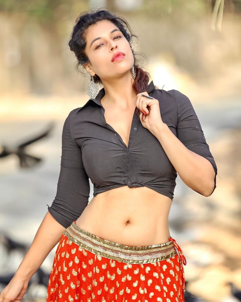 sheeva rana sexy photos shack social media arj