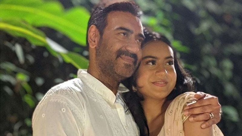 happy daughters day photos of bollywood celebrities with daughters dpl
