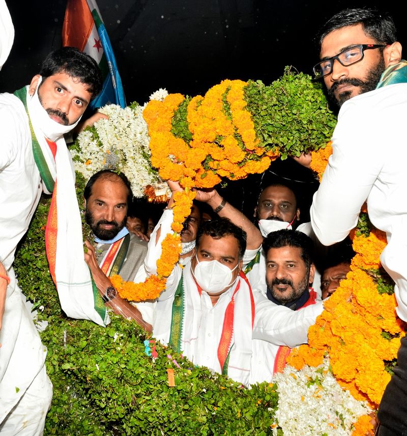 congress Telangana incharge Manickam tagore meeting with leaders lns