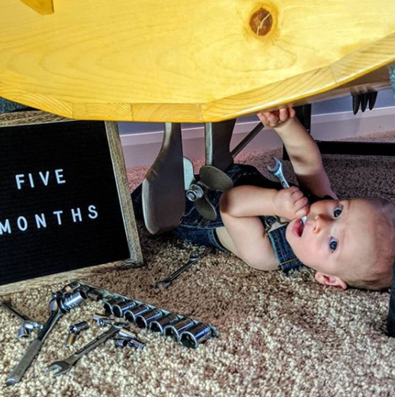 6 Month Old Becomes Youngest Person To Go Water Skiing Video Is Viral