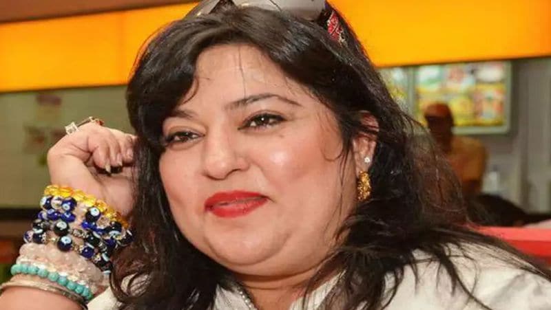 डॉली बिंद्रा भी टाक्स रद्द करवाने में माहिर थीं। कई बार बिग बॉस के घर में उन्होंने टास्क खराब किए हैं और सलमान के गुस्से का शिकार हुईं।