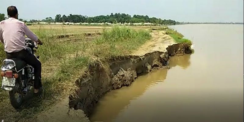 Landside affected river side village at Nadia ASB