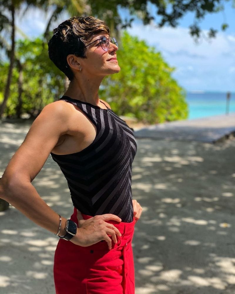here are gorgeous photos of bikini clad Mandira Bedi will awe BRd
