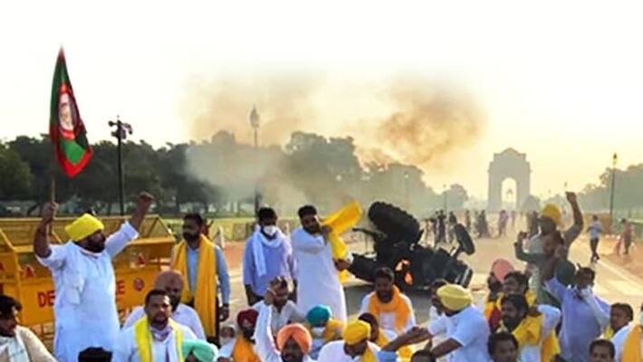 tractor set on fire protest against farm law near india gate bsm tractor set on fire protest against farm law near india gate bsm