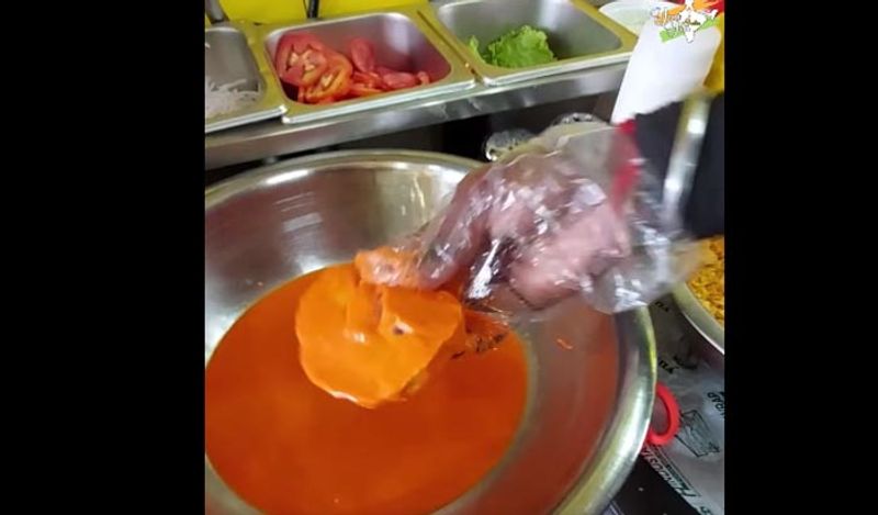have you ever tried famous delhi veer ji burgers that cost 29 thousand rupees for special veg golden fish burgers kph