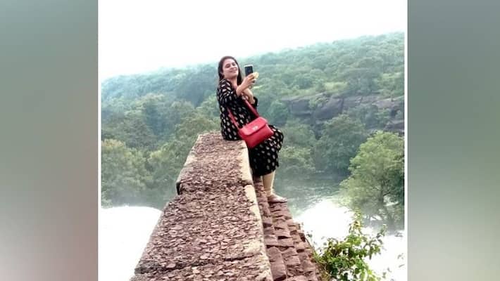 Gujarat s Dang district makes clicking selfies criminal offence - bsb Gujarat s Dang district makes clicking selfies criminal offence - bsb