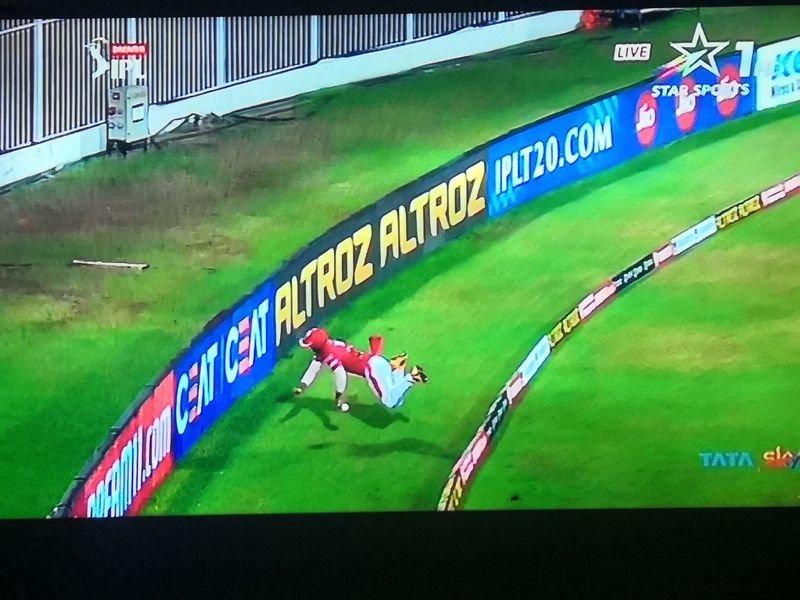 ipl 2020 rr vs kxip sachin tendulkar praises Nicolas Pooran fielding effort in boundary
