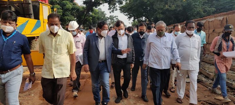 Minister Suresh kumar Visits Shivanagara Fly over With BBMP Officers