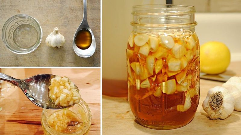You can prepare the combination of honey and raw garlic and store it in a jar for daily consumption. All you need is some clean and fresh garlic cloves that are peeled, some raw or organic honey and a glass jar. Toss the peeled garlic cloves in the jar and pour the honey over them, till they're fully covered in it. Shut the lid of the jar tightly and shake it to let the honey coat the garlic completely. Let the concoction sit for some time to allow the garlic nutrients seep out into the honey and vice versa. You can pick out one garlic clove daily, crush it with a spoon or a knife and eat it on an empty stomach to achieve quicker weight loss.