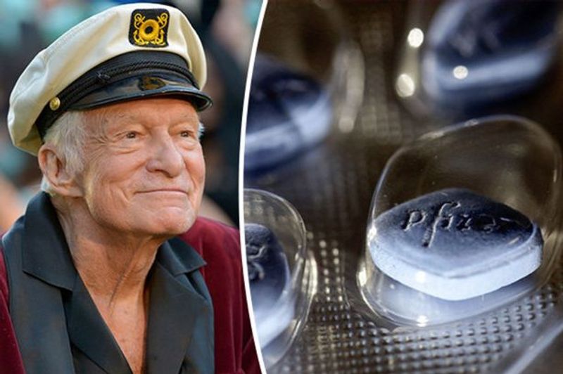 the real life casanova who lived life full of sex, orgies and fame, Hugh Hefner the play boy publisher photos
