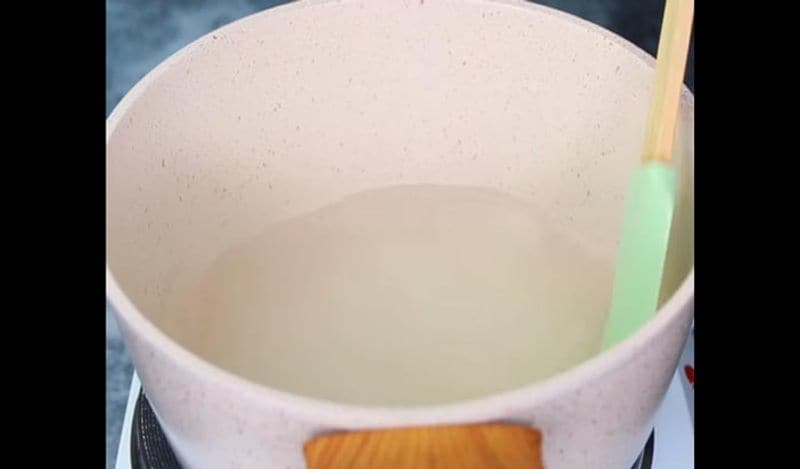 make spongy gulab jamun with half liter milk and two tablespoon flour