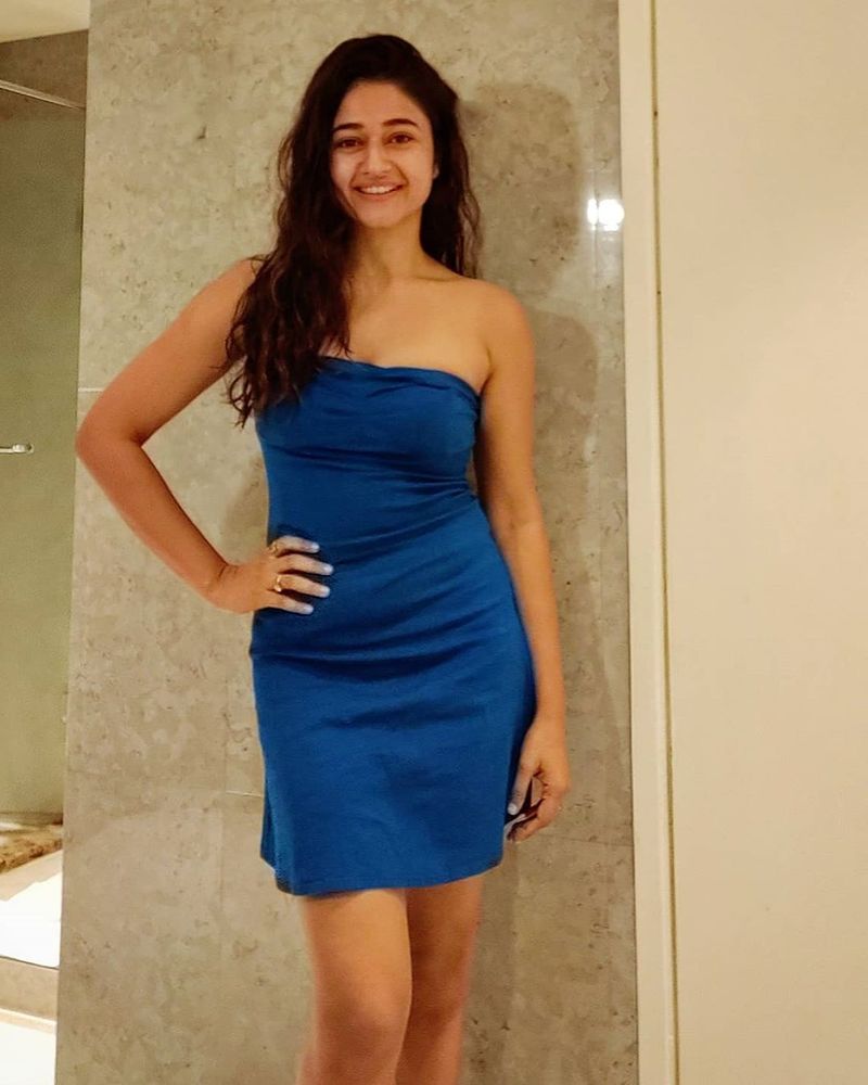 Actress Poonam bajwa hotness overloads Photos
