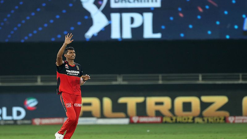IPL 2020: RCB star pacer Navdeep Saini develops a split webbing injury, may not play against MI-shl