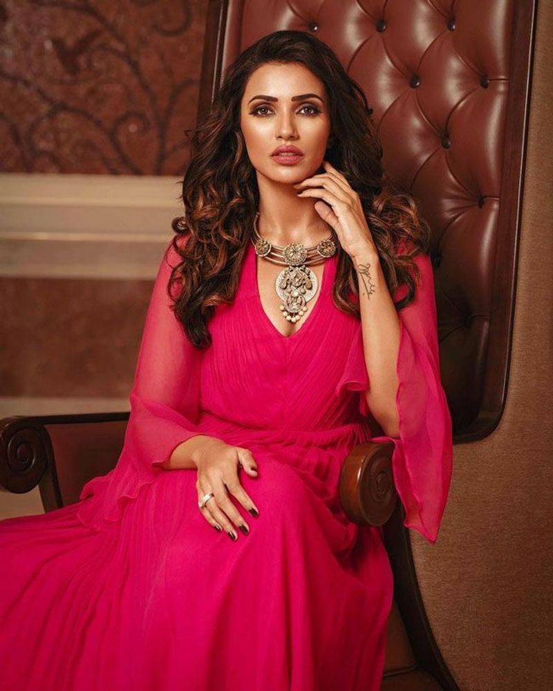 Akshara Gowda Looking so beautiful in bikini