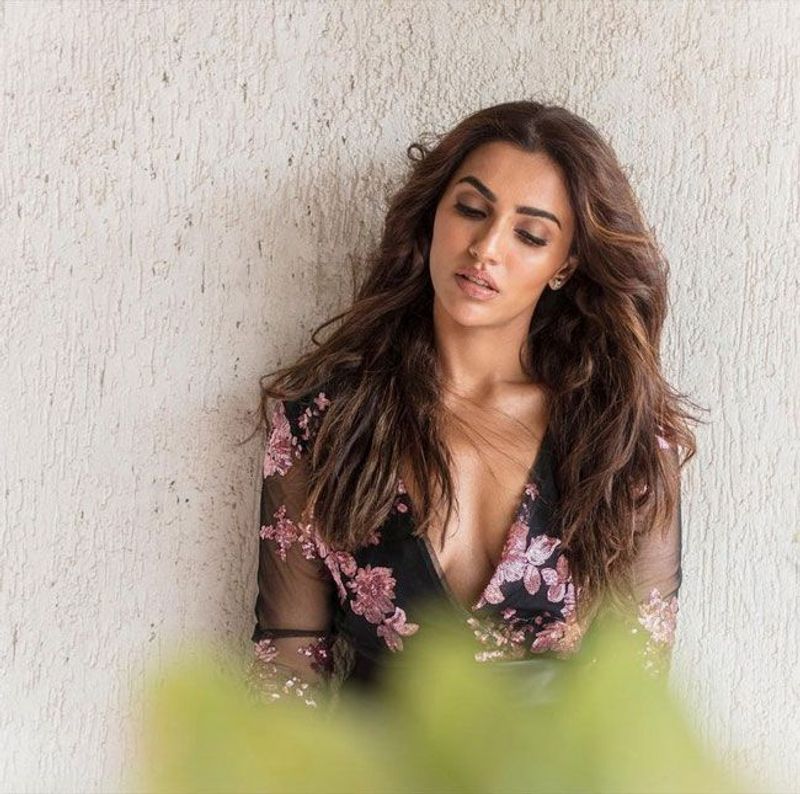 Akshara Gowda Looking so beautiful in bikini