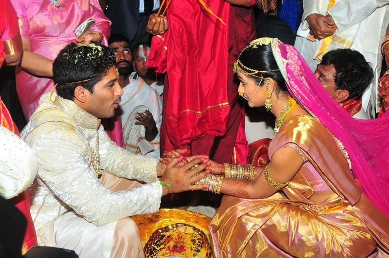 dowries details taken by pawan mahesh ntr charan allu arjun arj