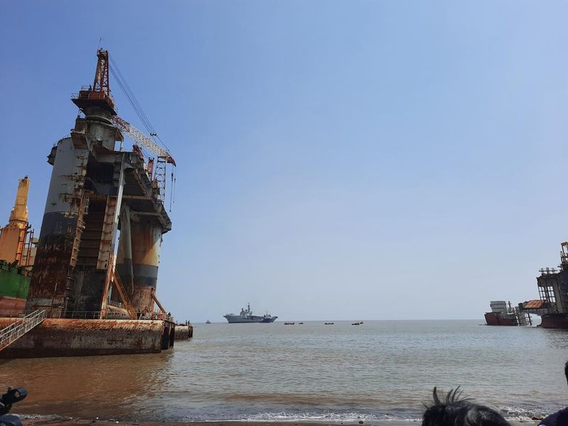 INS Viraat set for dismantling at Alang yard pod