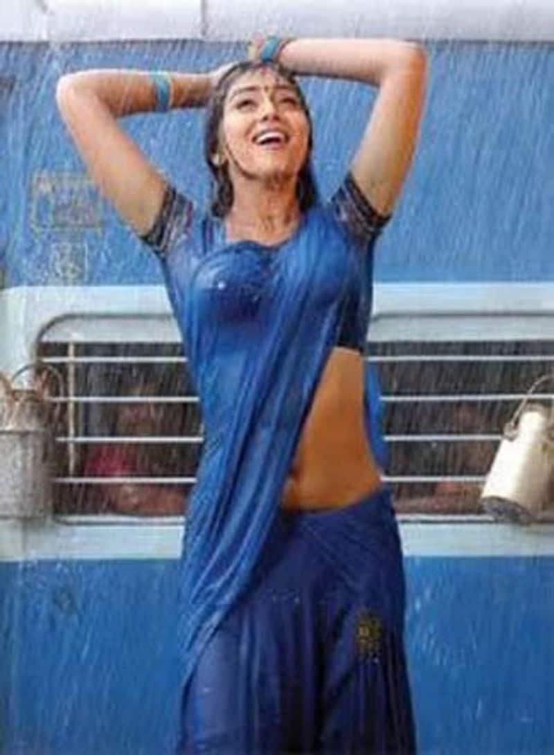 shriya saran saree beauties intoxicating to netizens arj