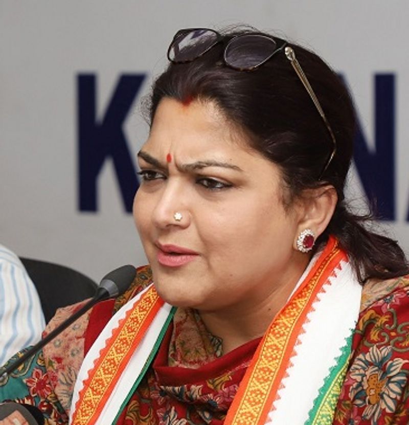 Artist Khushbu rare photos