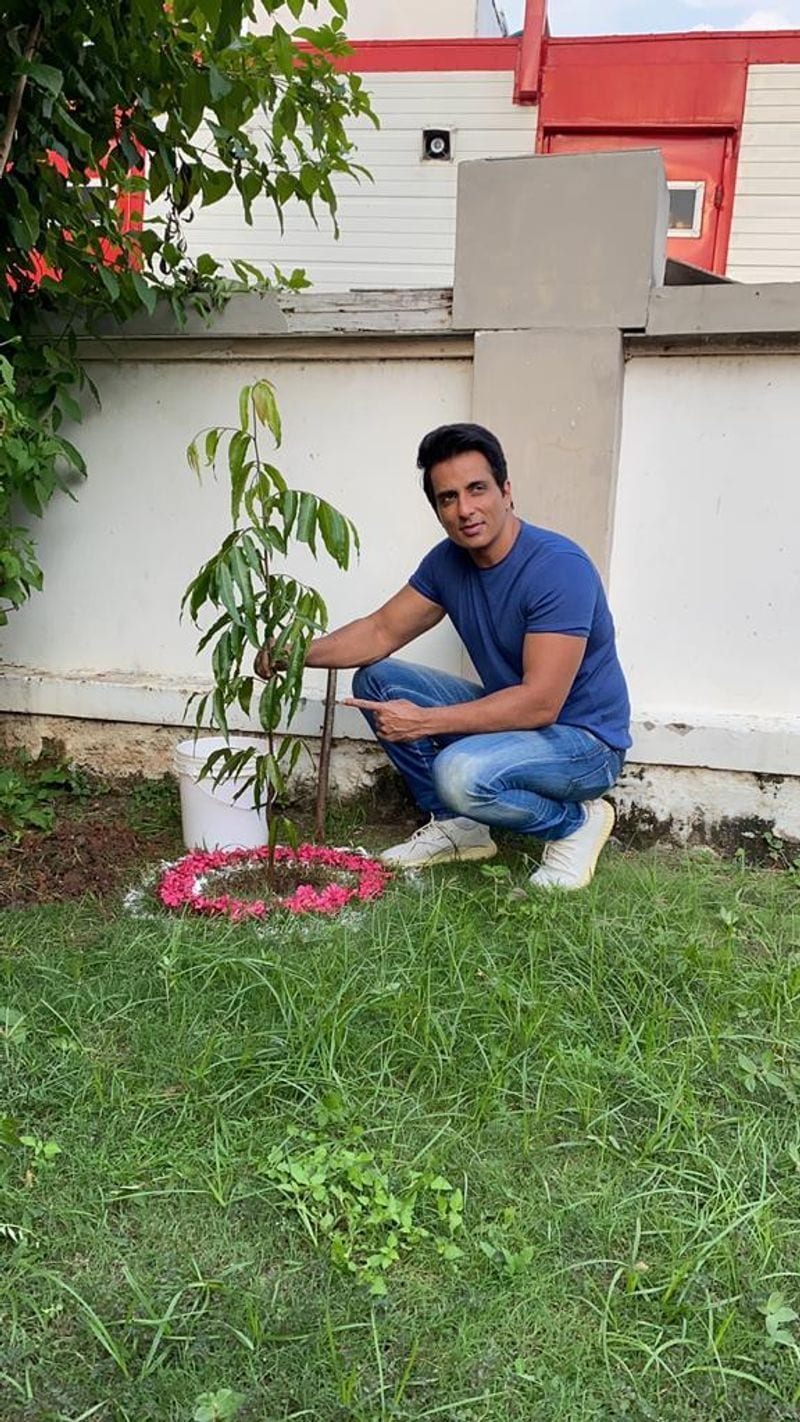 sonu sood got rare un award for his unlimited servies in lockdown time arj