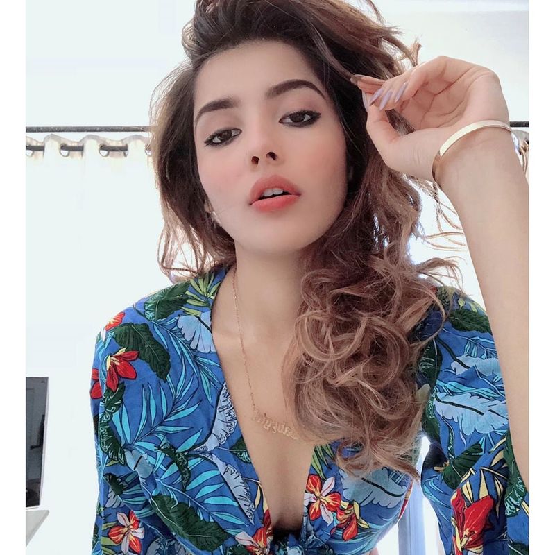 know about IPL 2020 star batsman Ishan Kishan's hot girlfriend Aditi hundia spb