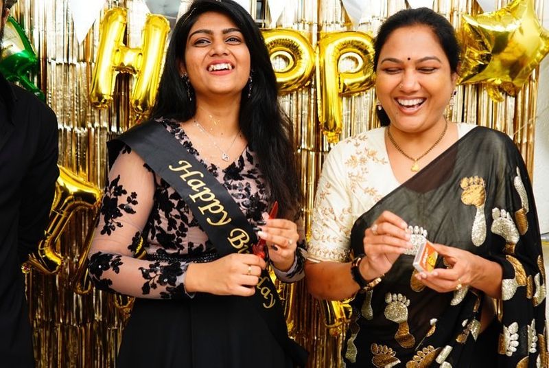 charecter actress hema daughter isha birthday photos viral arj